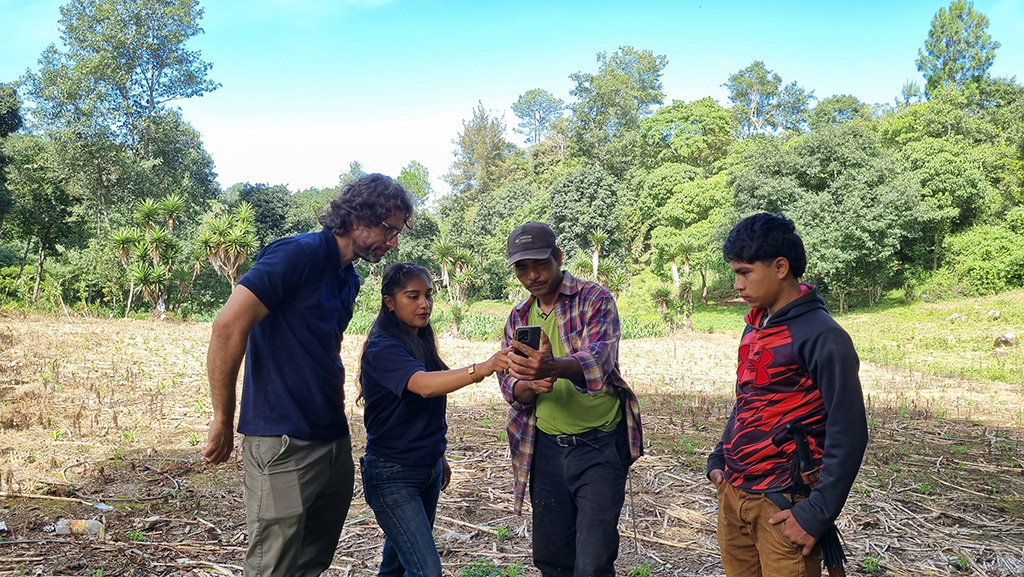 Visita a família agricultora na Guatemala