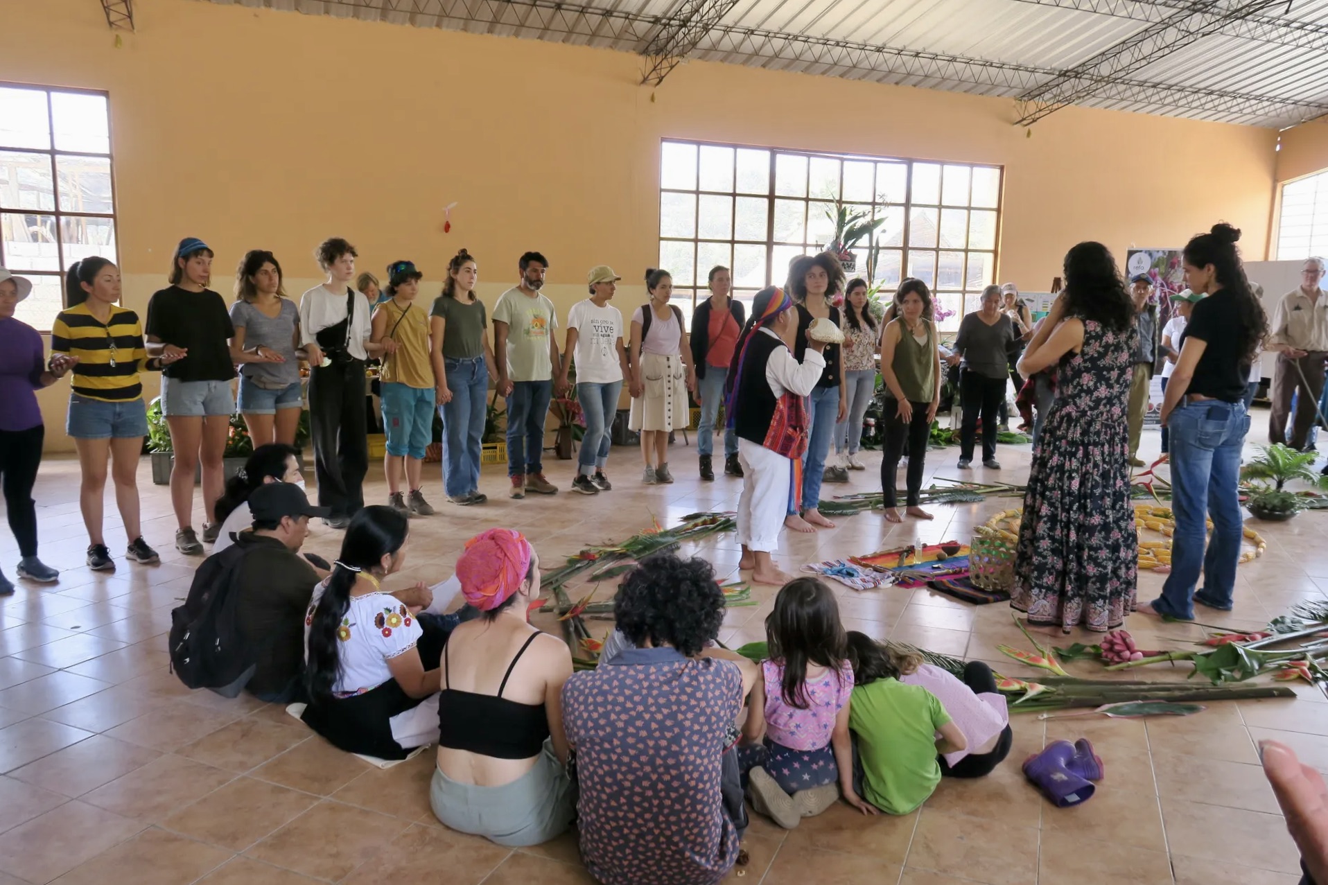 Os membros da comunidade Kurikancha são apaixonados pelo intercâmbio cultural, partilhando as suas práticas e crenças através de eventos de intercâmbio de conhecimentos regionais e internacionais. Na verdade, a própria prática do intercâmbio de conhecimentos culturais está profundamente enraizada na cultura andina.
